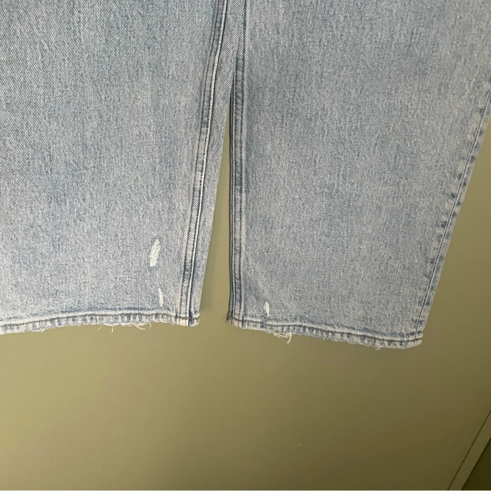 NWT Abercrombie & Fitch Light Wash The 90’s Straight Jeans Sz 16R - Picture 4 of 6